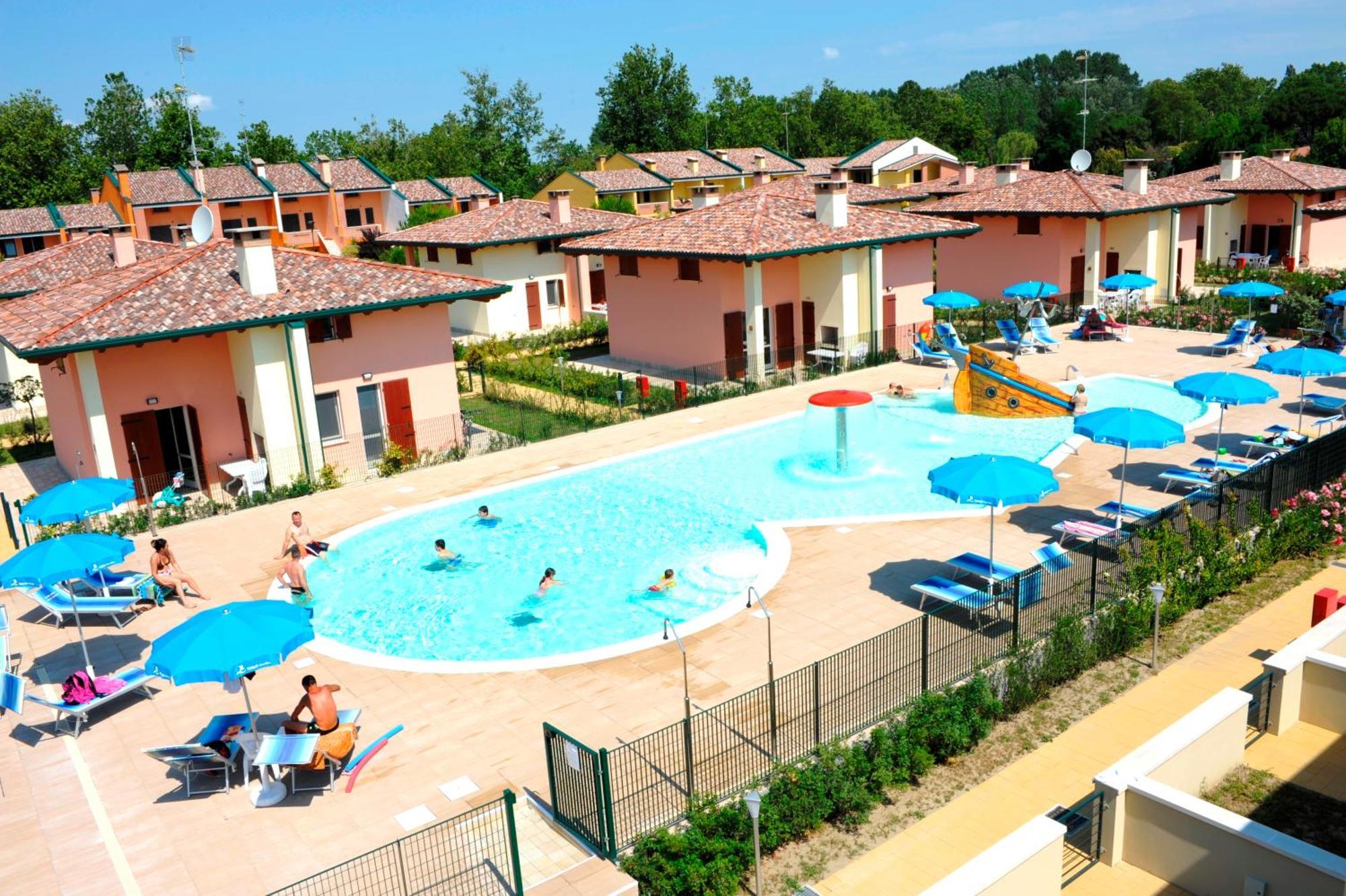 Airone Bianco Residence Village Лидо деле Национи Екстериор снимка