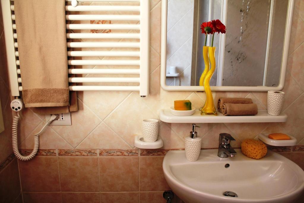 Airone Bianco Residence Village Лидо деле Национи Стая снимка