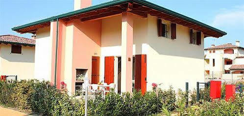 Airone Bianco Residence Village Лидо деле Национи Екстериор снимка
